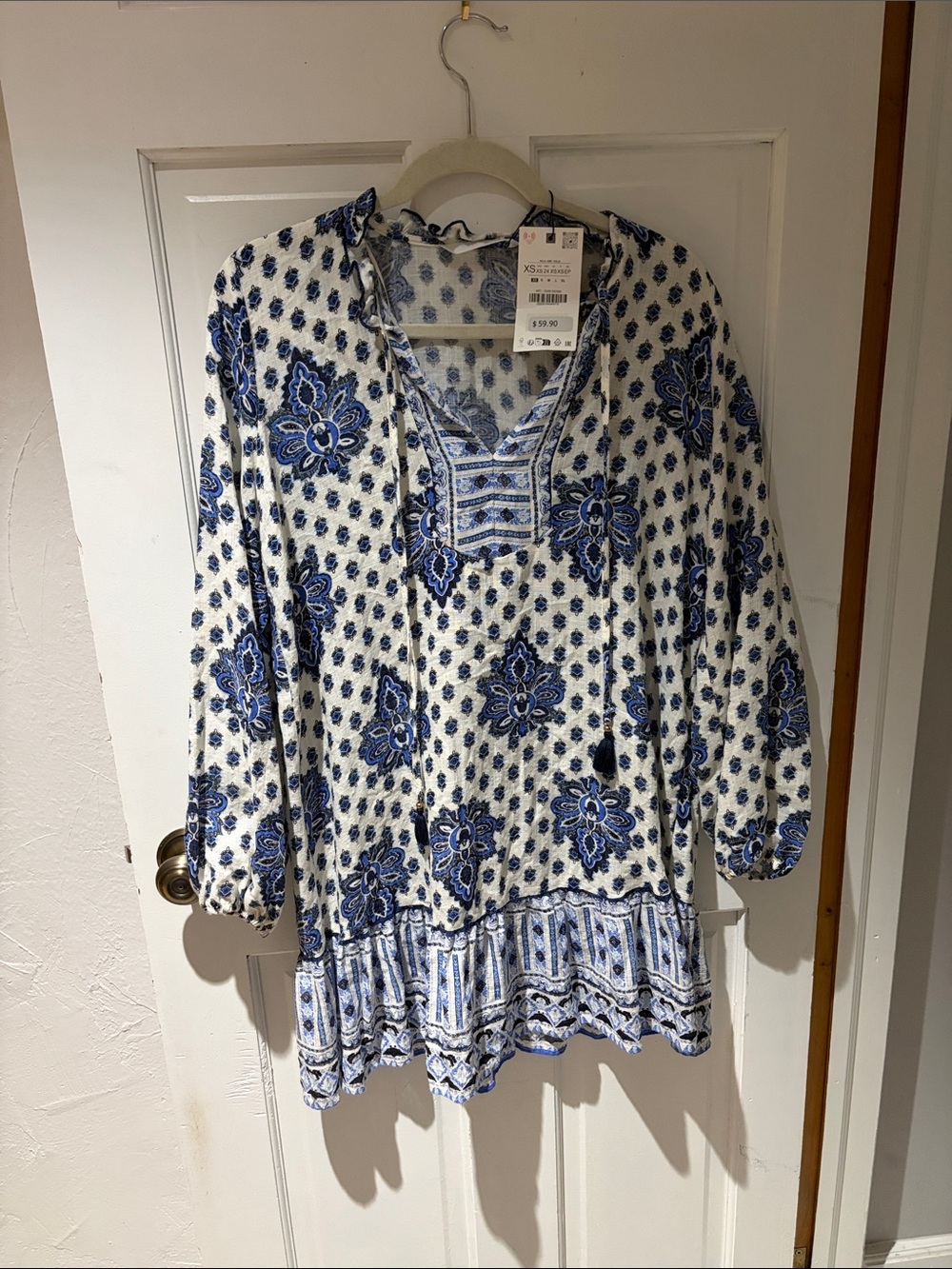 Women's Blue Floral V-Neck Peasant dress